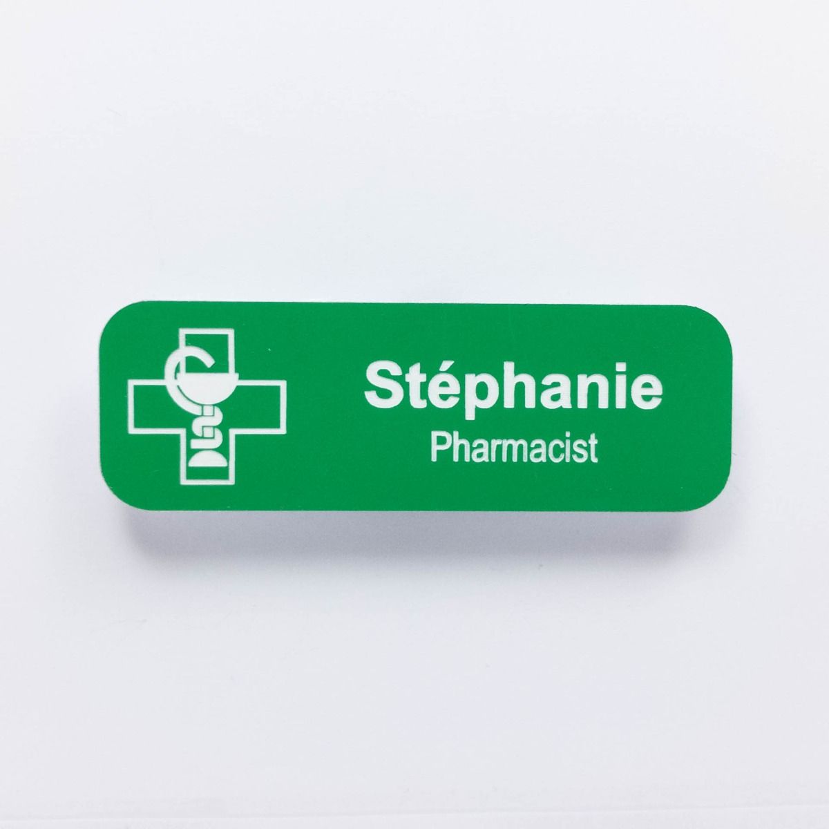 name_tag_pharmacien_-_plastique_grav_-_ordre_des_pharmaciens_du_qu_bec_-_inspiration_165.2_1